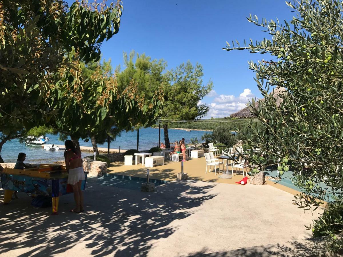 Villa Pina Tisno Eksteriør bilde